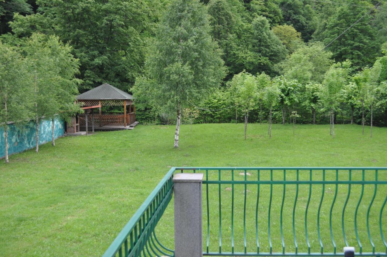 Casa Verde Hotel Rîu de Mori Екстериор снимка