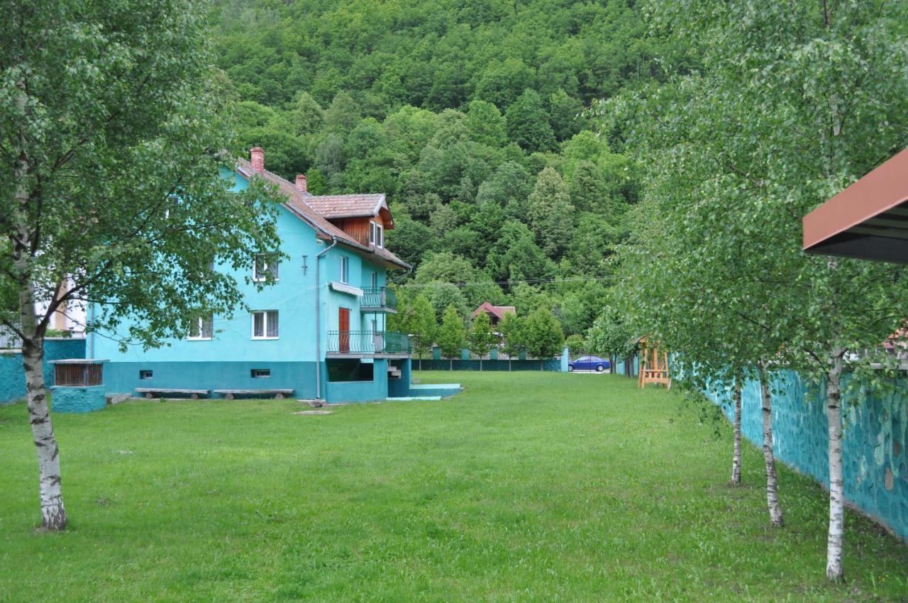 Casa Verde Hotel Rîu de Mori Екстериор снимка