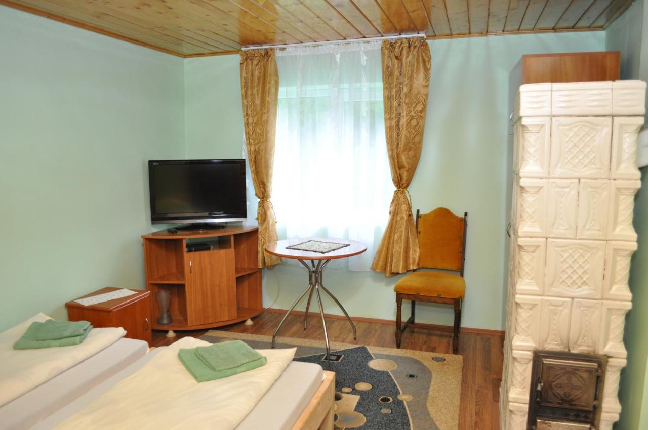 Casa Verde Hotel Rîu de Mori Екстериор снимка